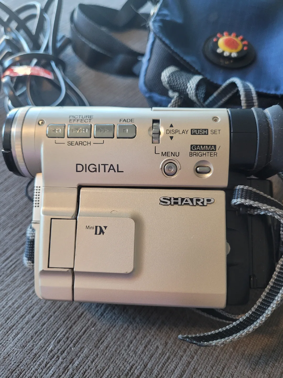 GREAT CONDITION FOR BEGINNERS! SHARP VL-PD3A mini camcorder image indicator(3)