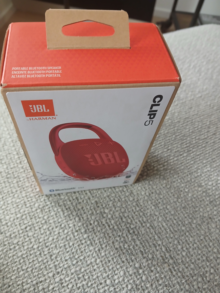 New JBL Clip 5 Portable Bluetooth Speaker - Red - photo 2
