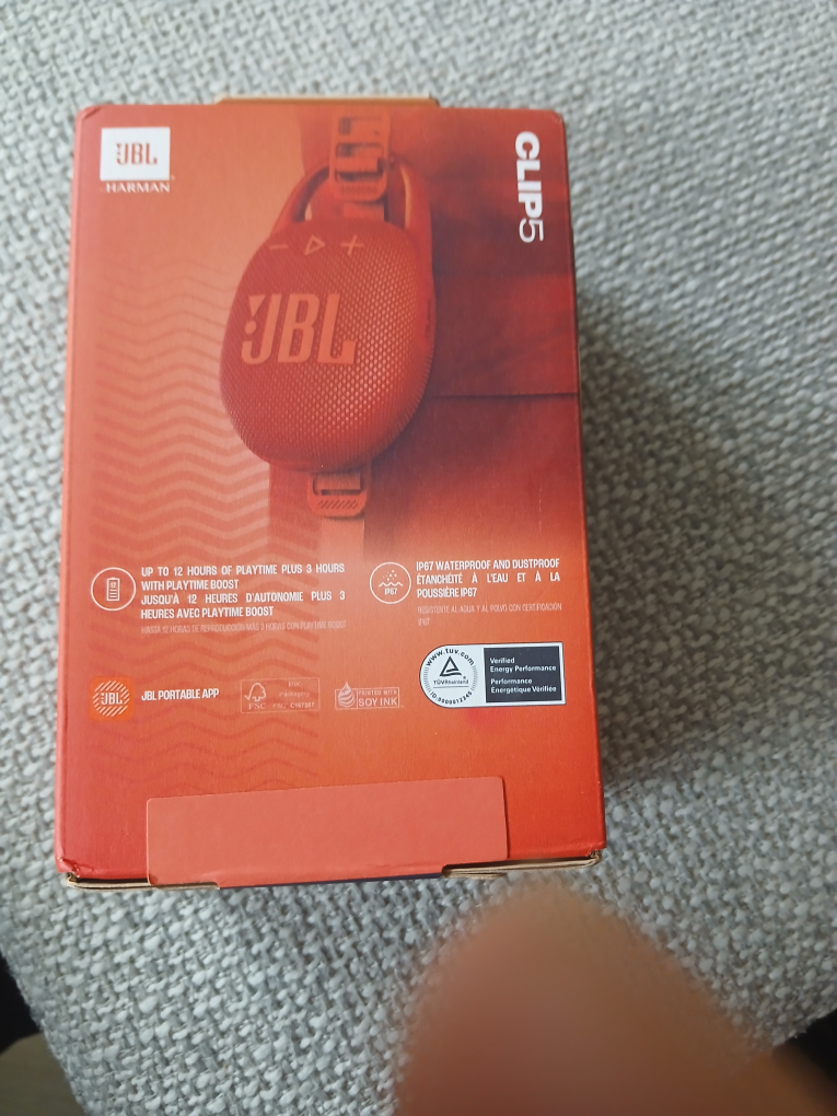 New JBL Clip 5 Portable Bluetooth Speaker - Red - photo 3