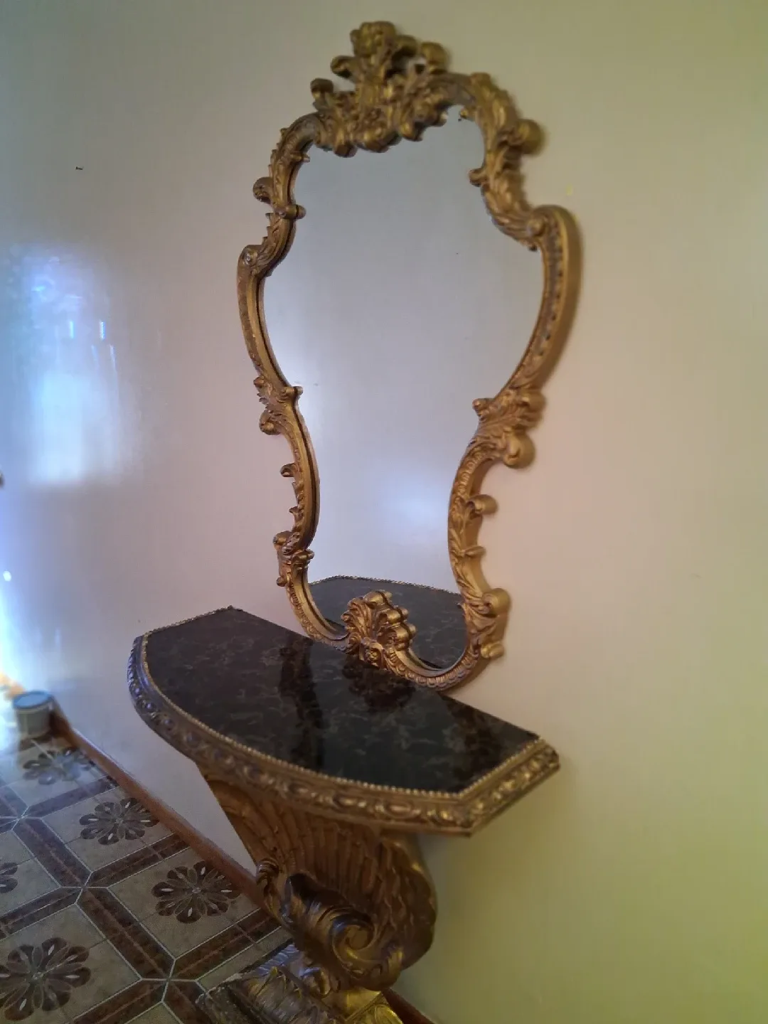 Hollywood Regency Half Moon Table image indicator(5)