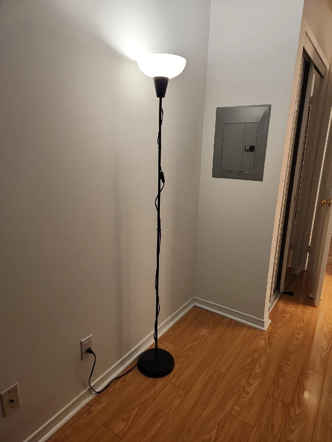 IKEA Floor Lamp - Black thumbnail