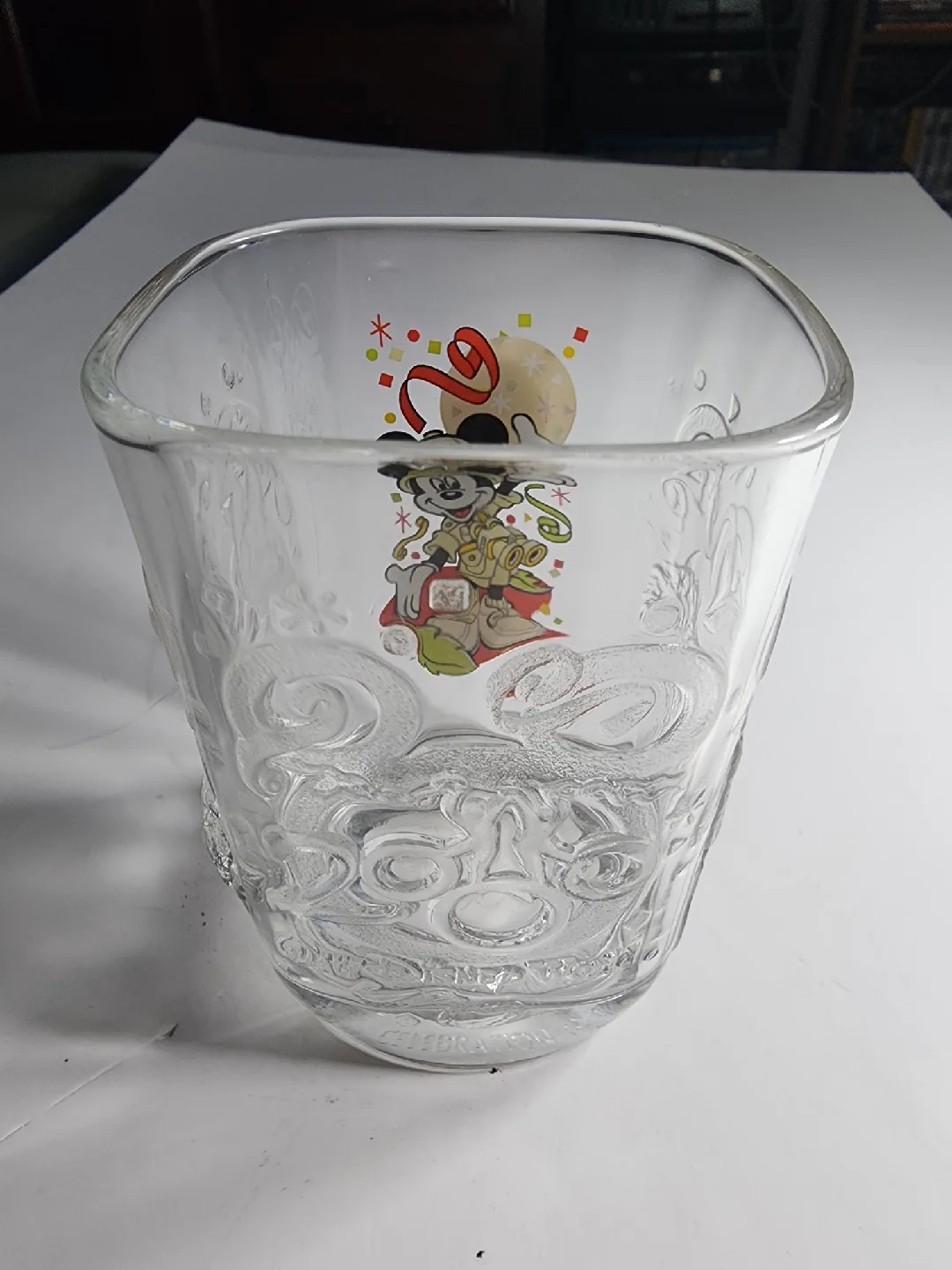 Disney Mickey Mouse 2000 Celebration Glass image indicator(4)