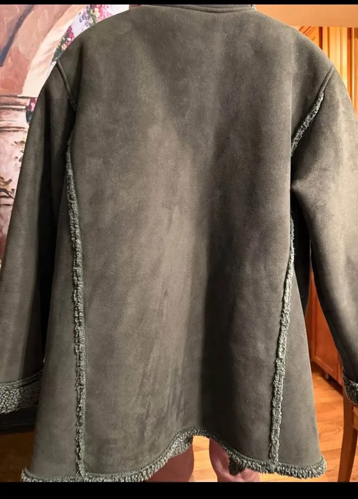 L.L.Bean Olive Green Sherpa Coat. Size L image indicator(2)