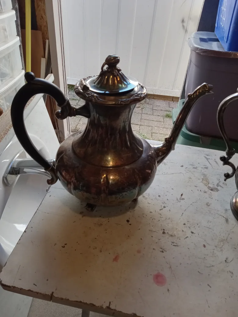 Vintage Silver Plated Coffee/Tea Set image indicator(2)