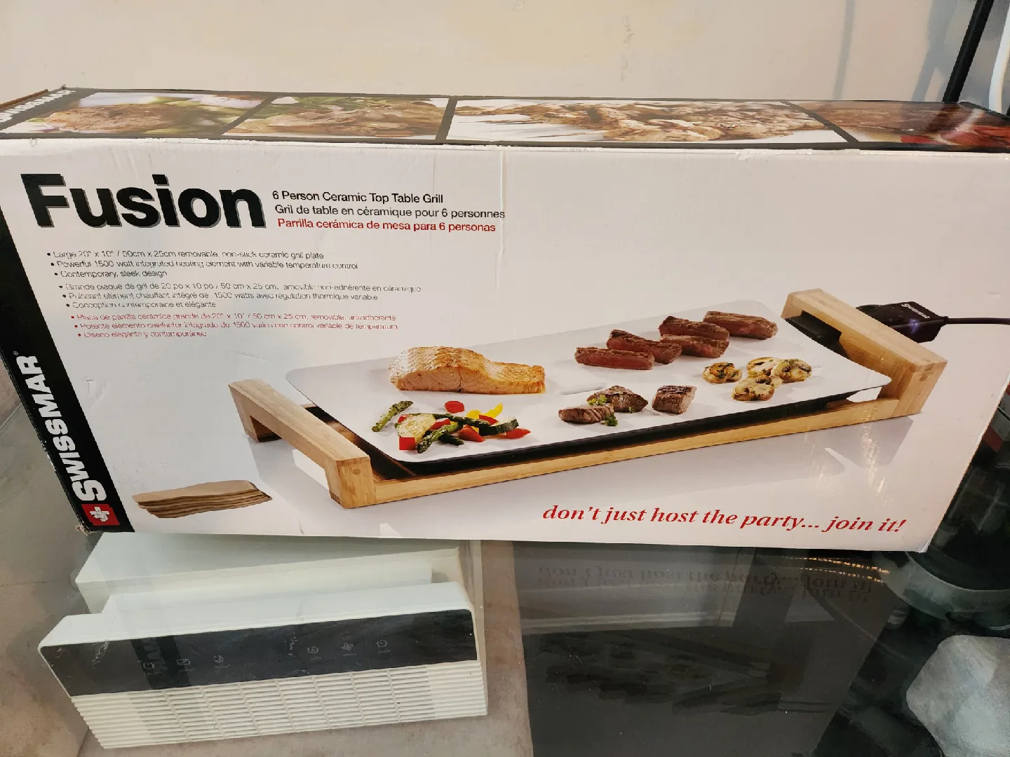 Swissmar Fusion 6-Person Ceramic Top Table Grill thumbnail