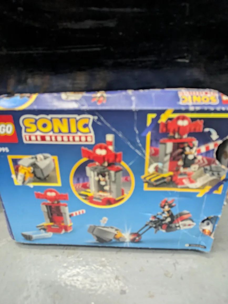 LEGO Sonic the Hedgehog Shadow's Escape 76995 image indicator(4)