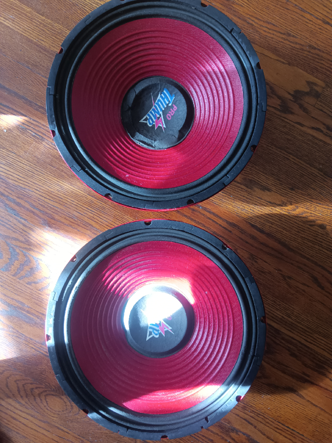 Pair of TRUMP PRO Red Speakers