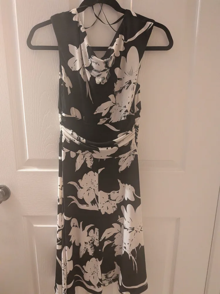 Talbots Studio Black & White Floral Dress image indicator(2)