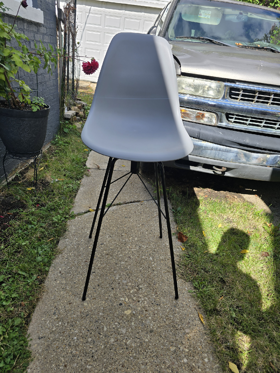 Gray Modern Style Swivel Chair - photo 2