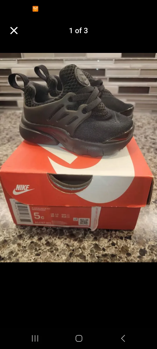 Nike Kids Shoes - Size 5C thumbnail