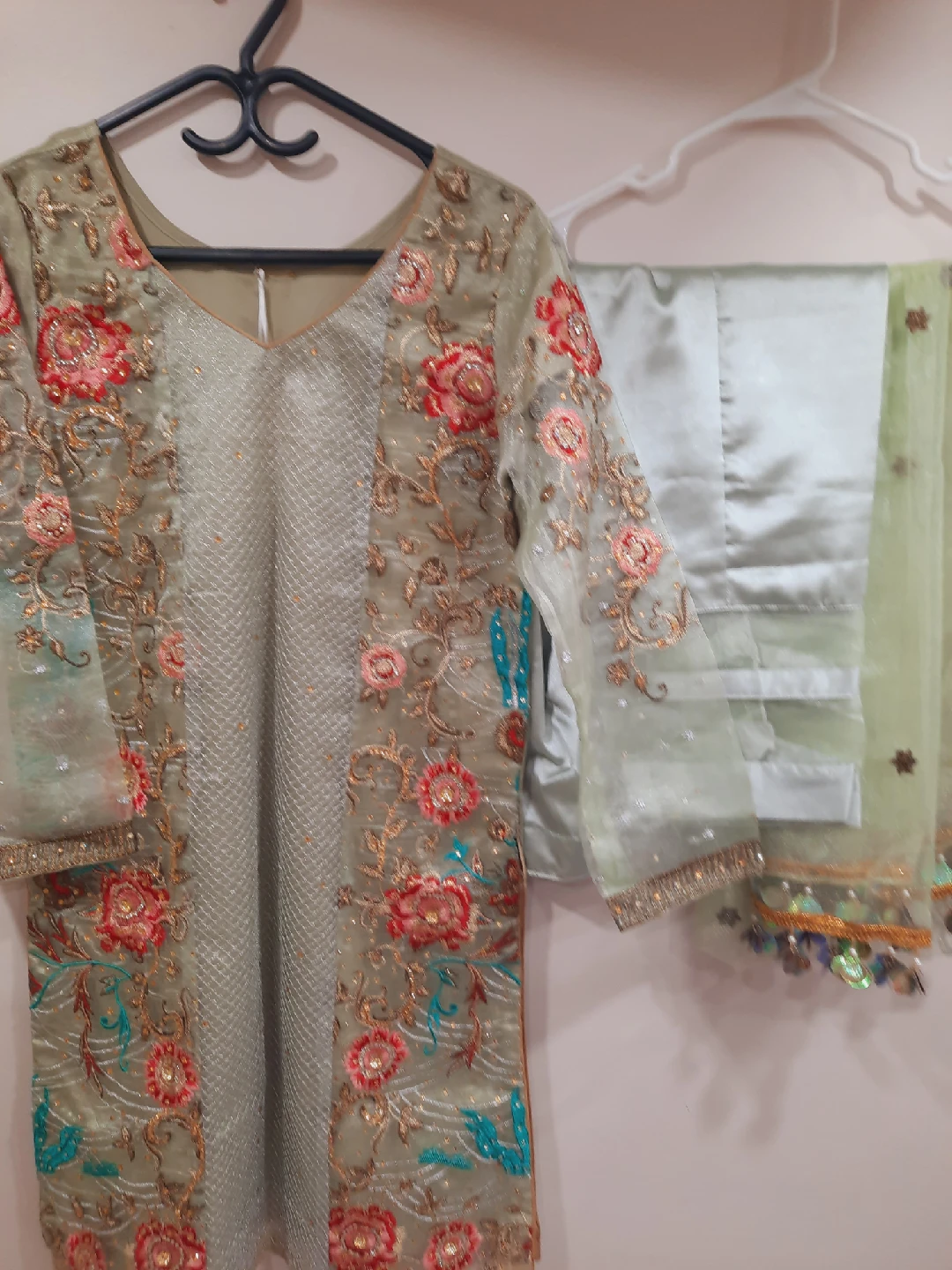 chiffon dresses Floral Embroidered Salwar Kameez Suit