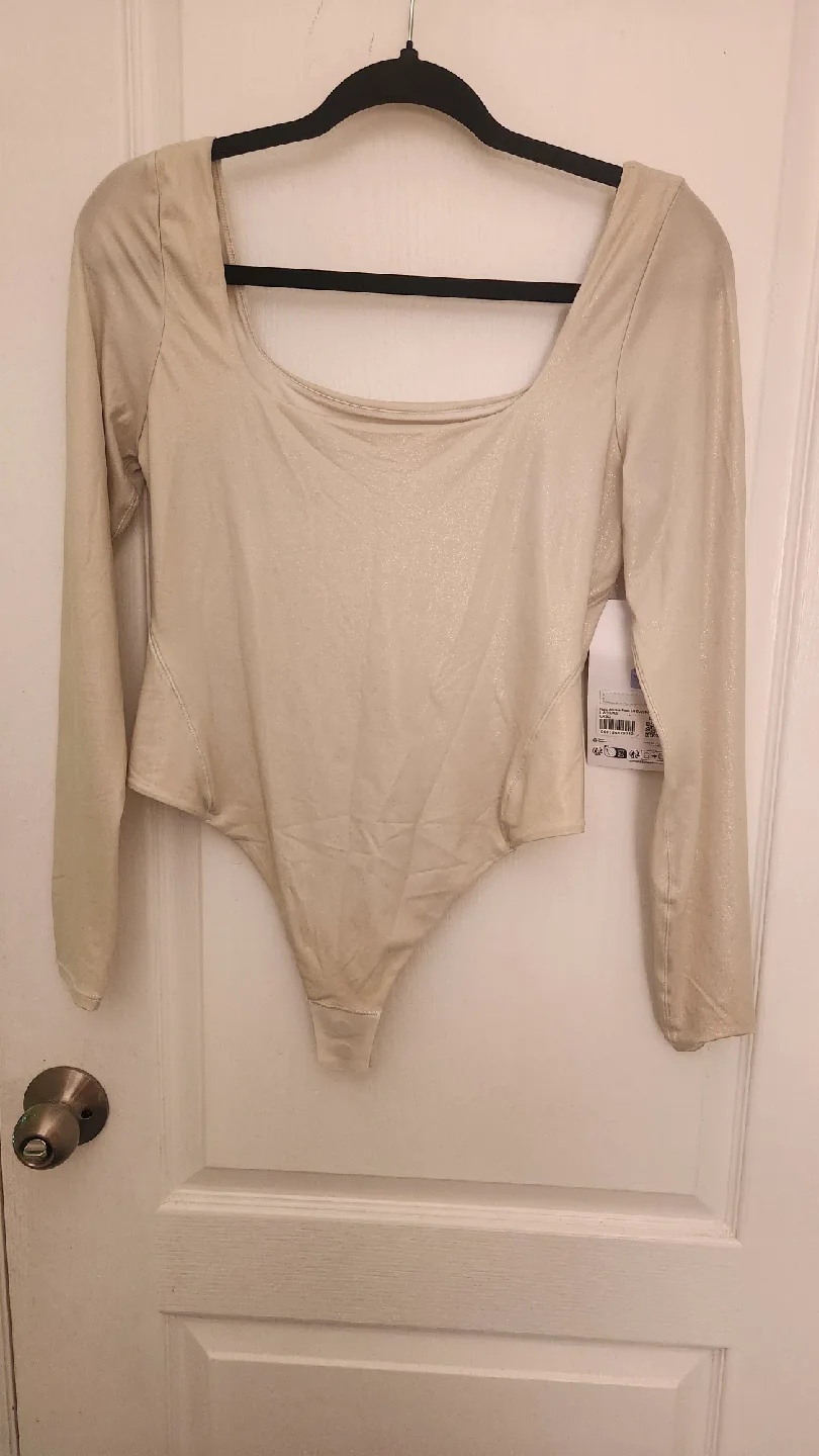 Lululemon Ultra-Soft Shimmery Square-Neck Bodysuit - Size L image indicator(7)