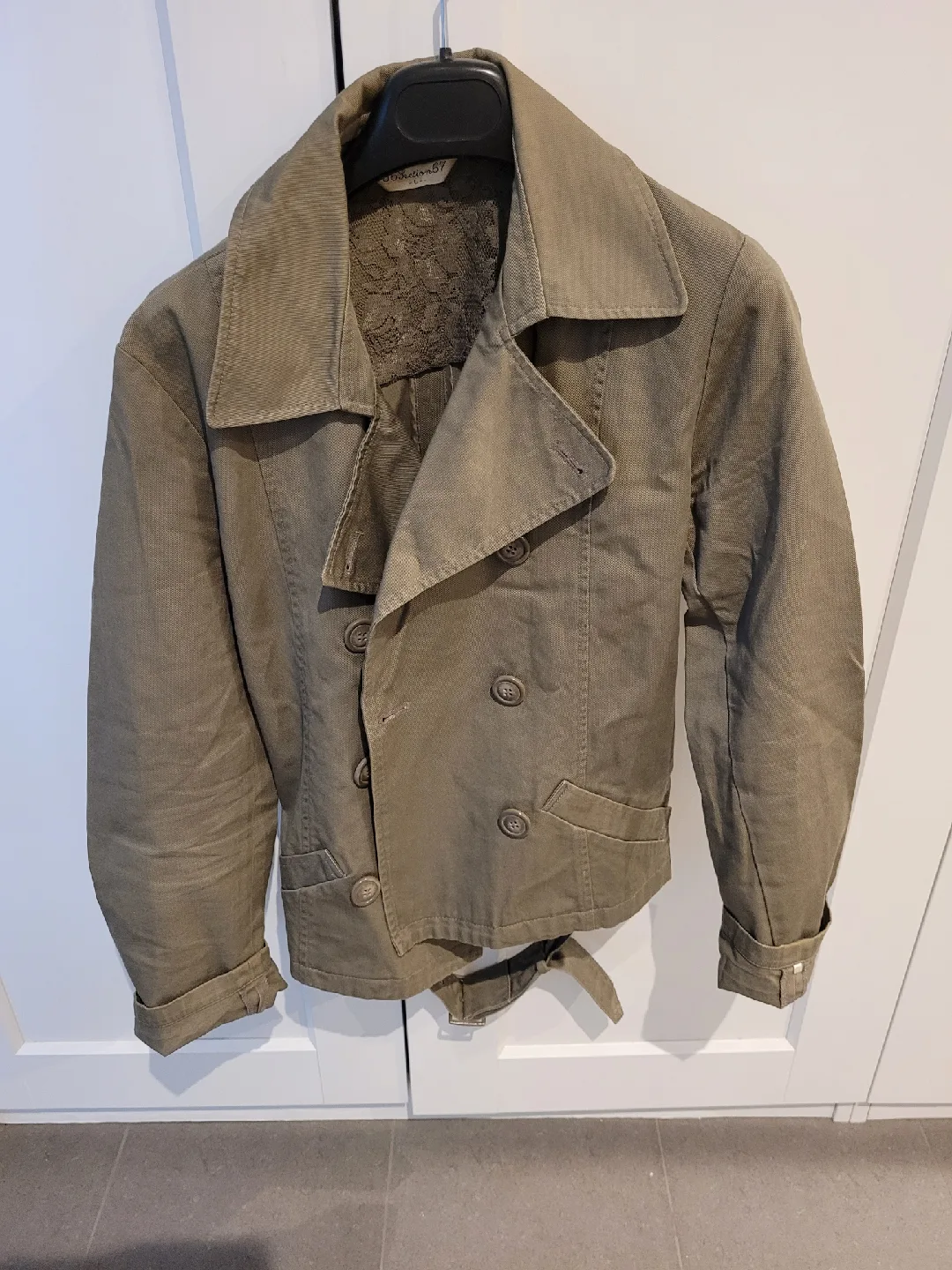 Olive Green Jacket Size Large thumbnail