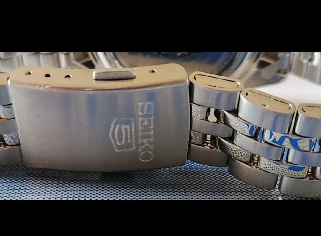 Seiko 5 Automatic 21 Jewels Watch image indicator(4)