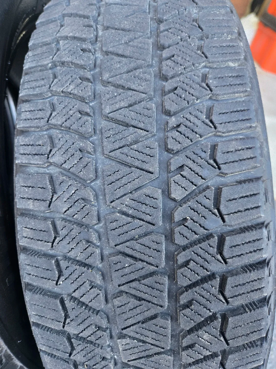 Bridgestone Blizzak WS90 Winter Tires - 205/65R16 image indicator(7)