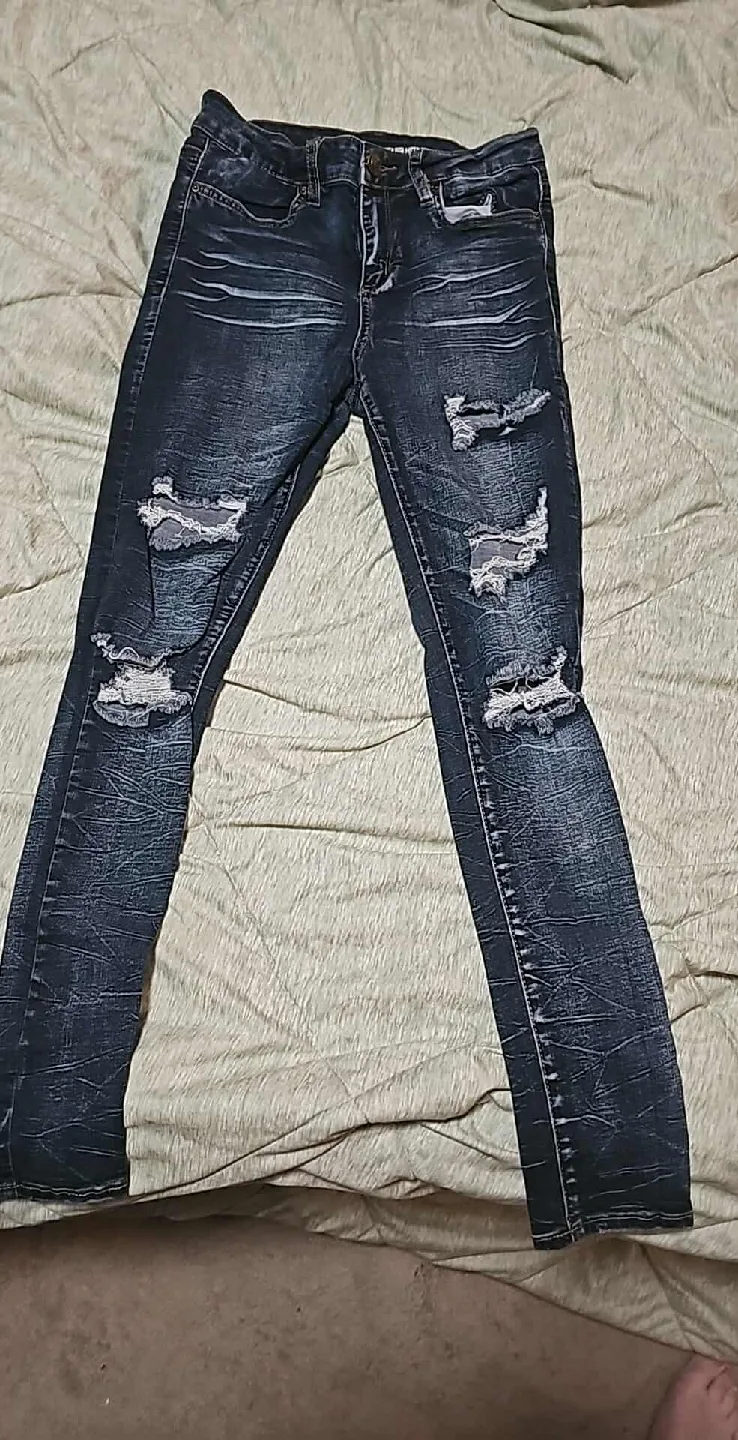 Mixed Lot of Jeans and shirts  Various Brands image indicator(6)