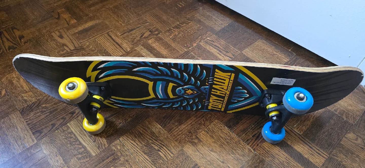 Tony Hawk Signature Series Skateboard image indicator(2)