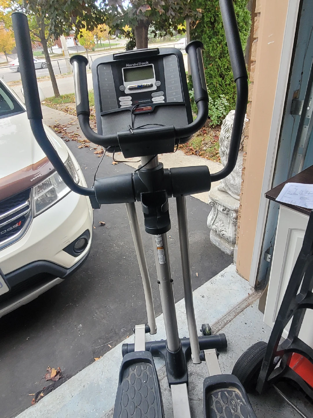 NordicTrack SpaceSaver SE7i Elliptical - photo 4