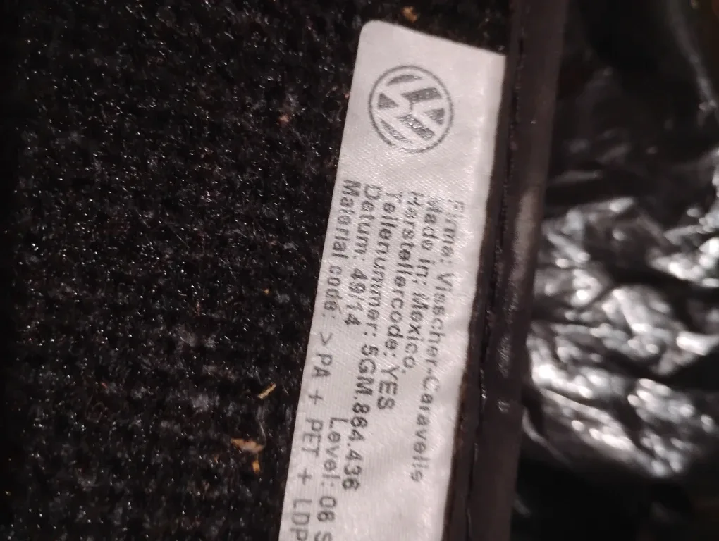 Volkswagen Car Floor Mats image indicator(2)