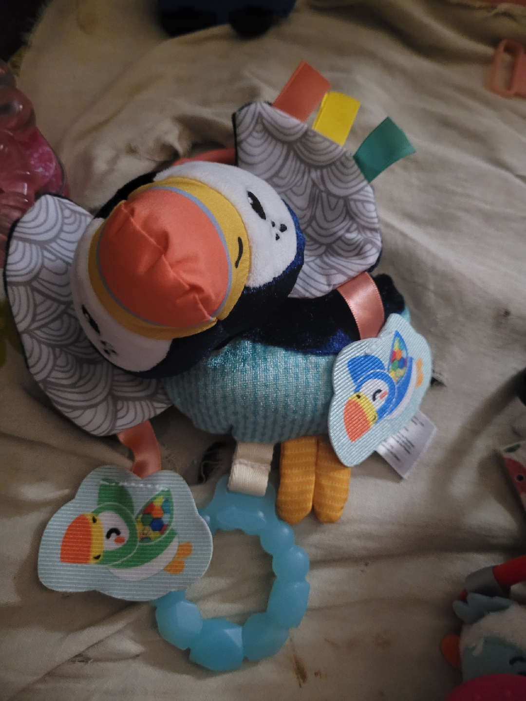 Infantino Go Gaga! Jittery Puffin Baby Toy