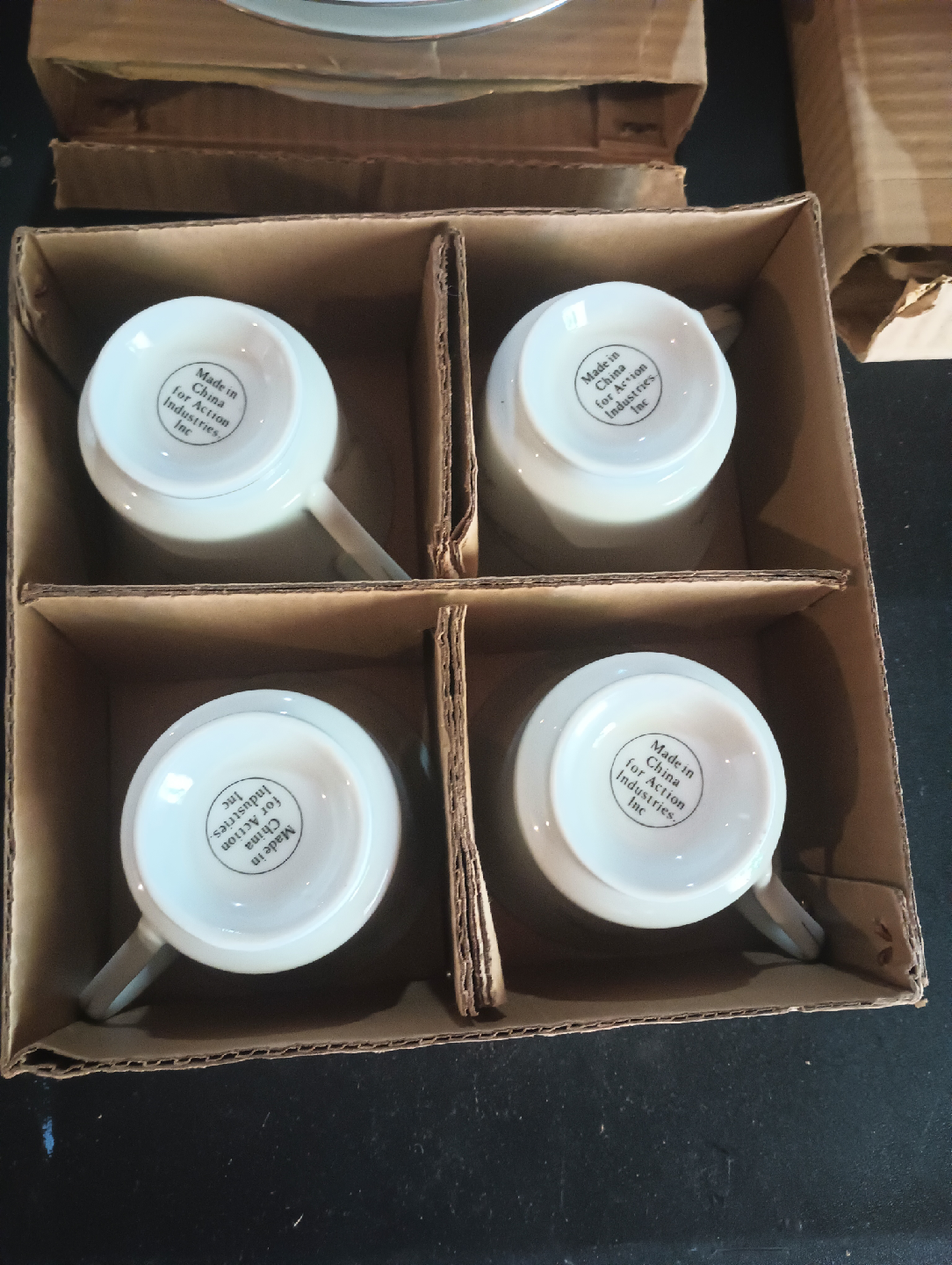 Action Industries Inc. Floral Dinnerware Set - photo 5