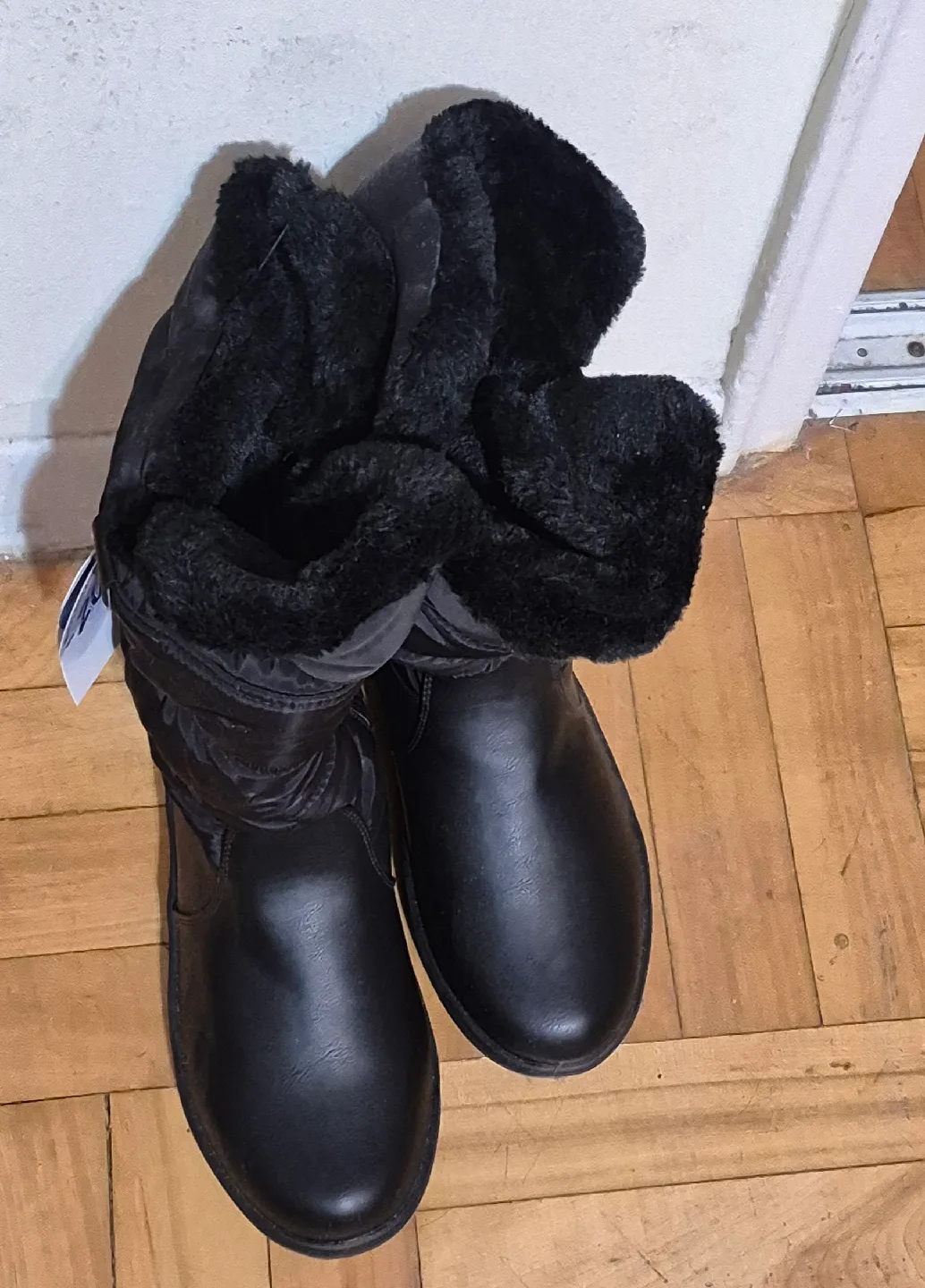 BNWT)Black Size 7 Women's Winter Boots - thumbnail