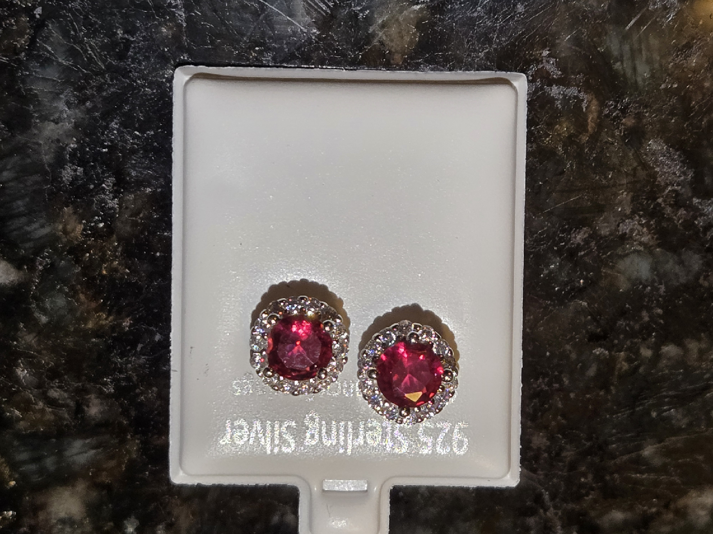 925 Sterling Silver red Stone Earrings - photo 2