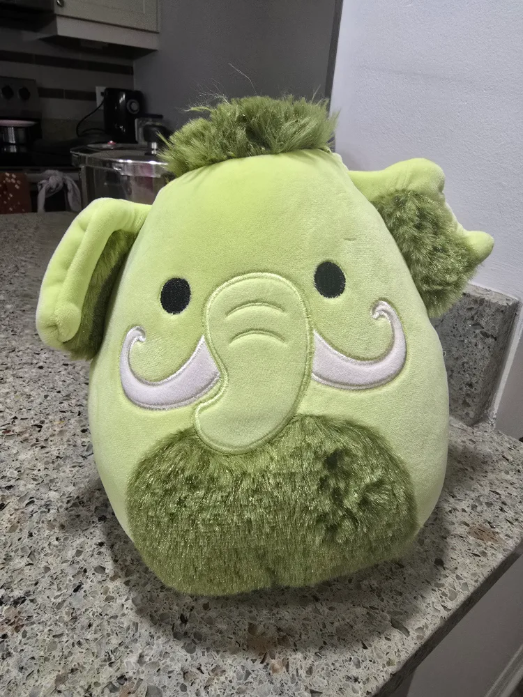 Squishmallows Archie the Axolotl Plush image indicator(3)