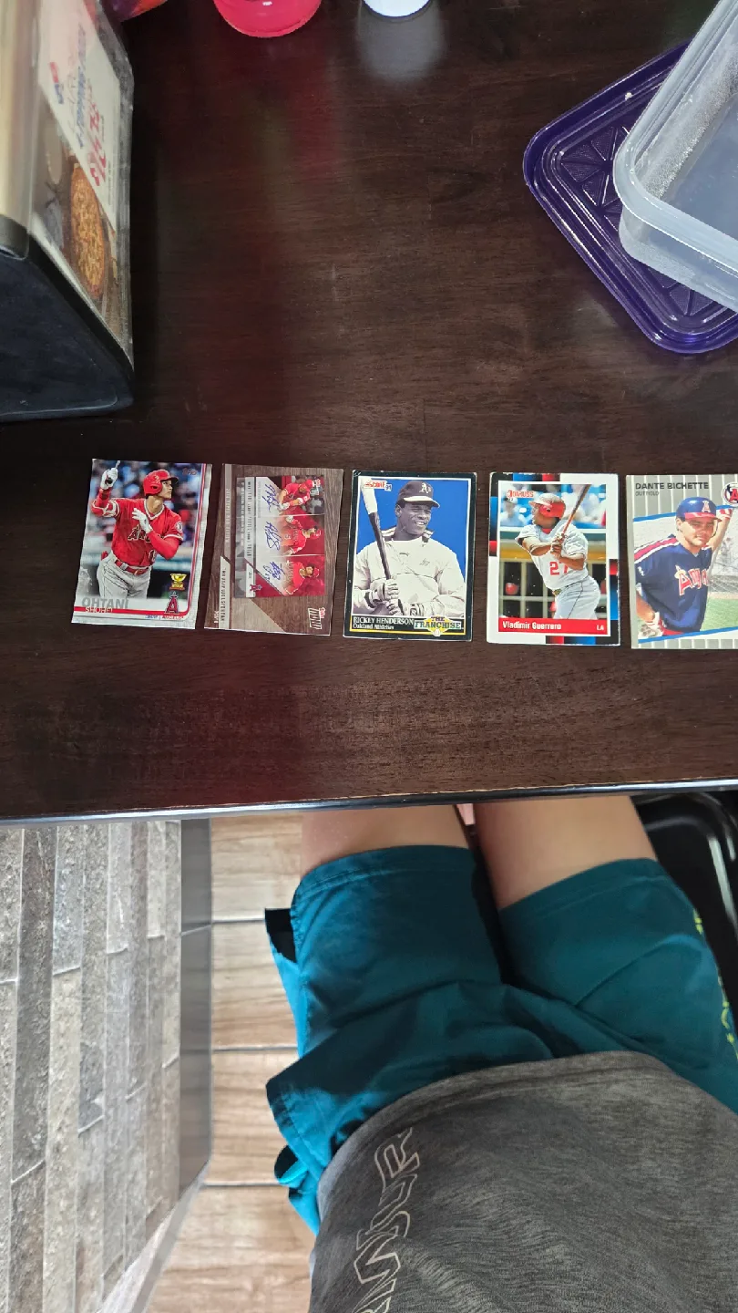 Vintage Baseball Cards image indicator(7)