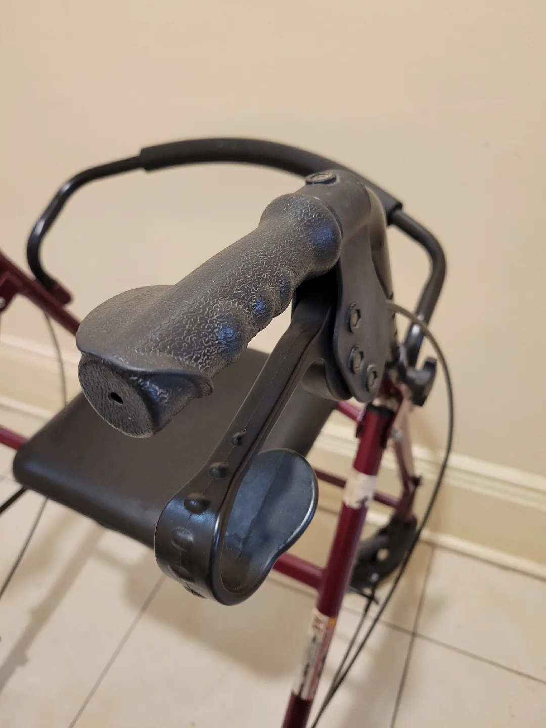 Guardian Walker with Seat image indicator(5)