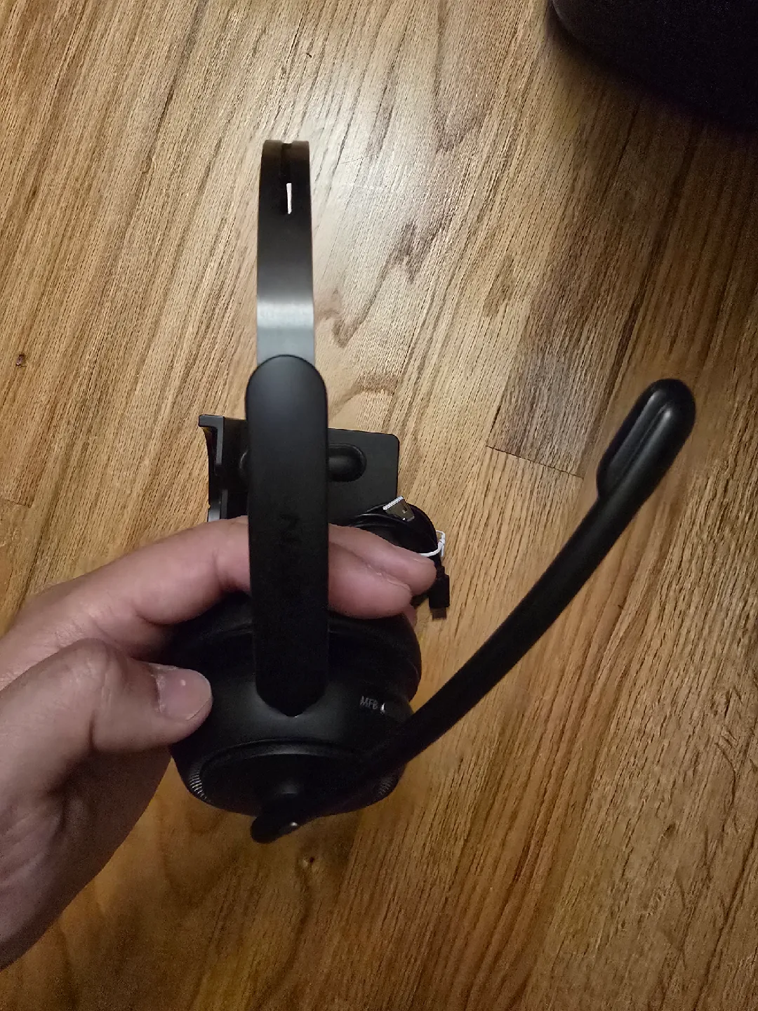 LEVN Wireless Headset 5.2, Black image indicator(3)