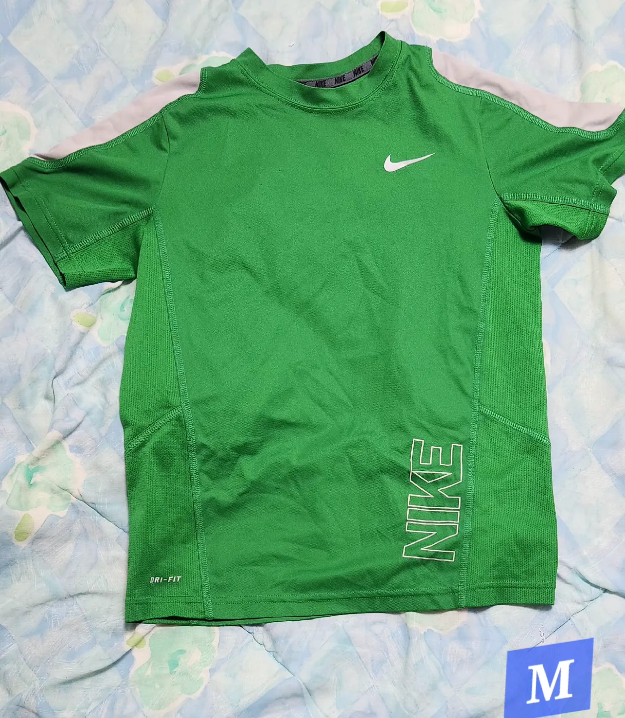 Nike Dri-FIT Green T-Shirt - Size M thumbnail