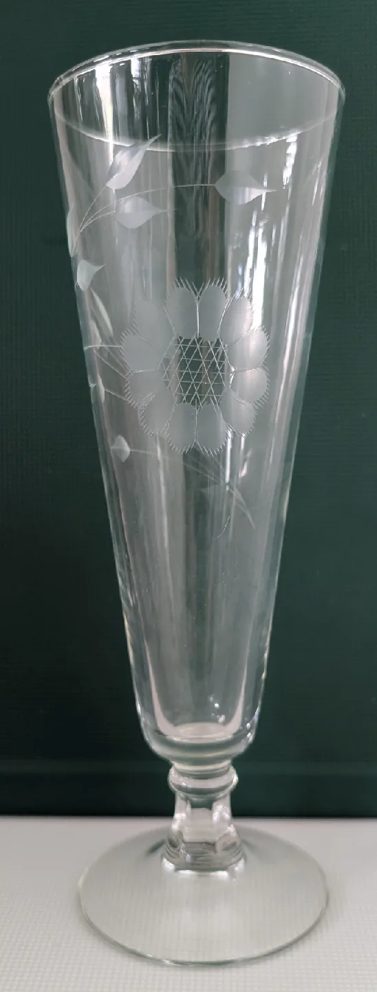 Cornflower Pilsner Glass thumbnail