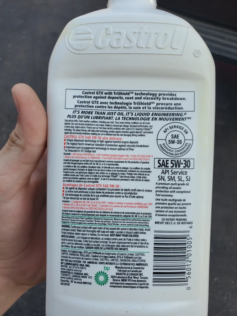 Castrol GTX SAE 5W-30 Motor Oil image indicator(3)
