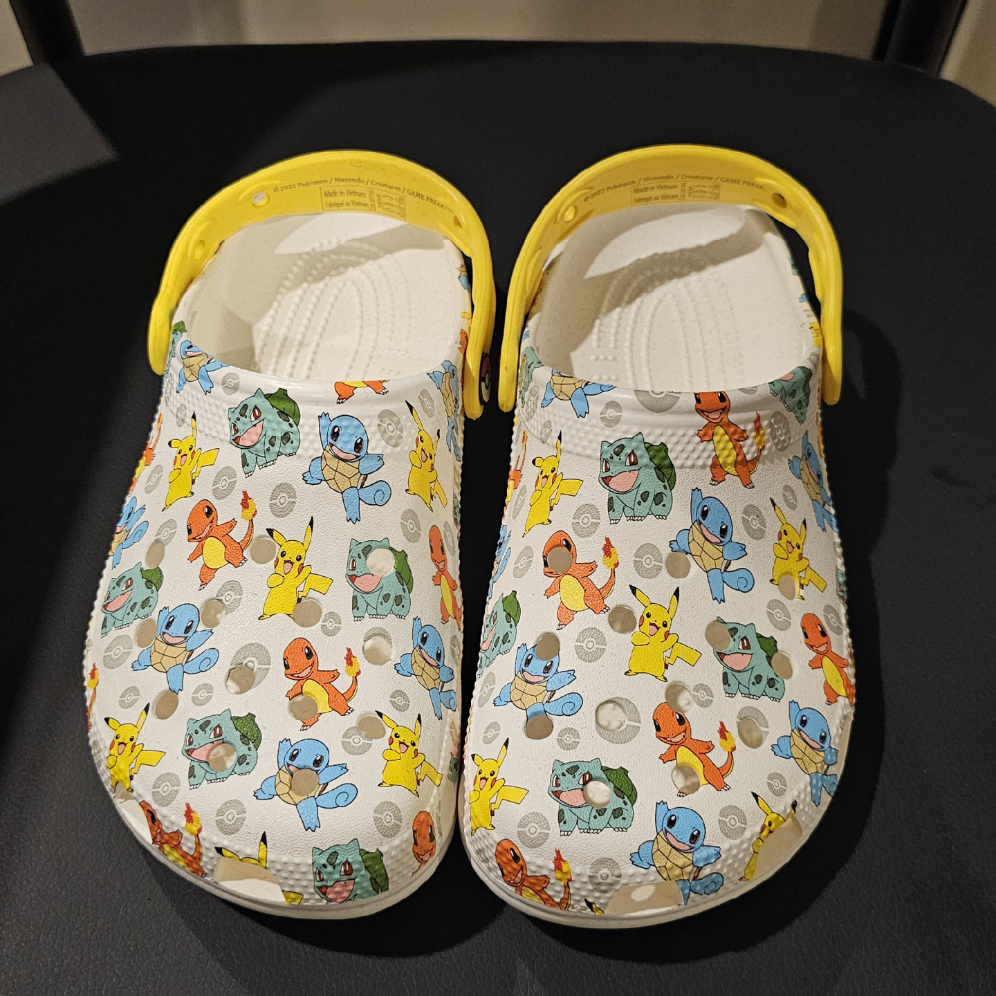 Pokémon Crocs with Pack of Charms - Size 4 men's/6 women's - photo 2