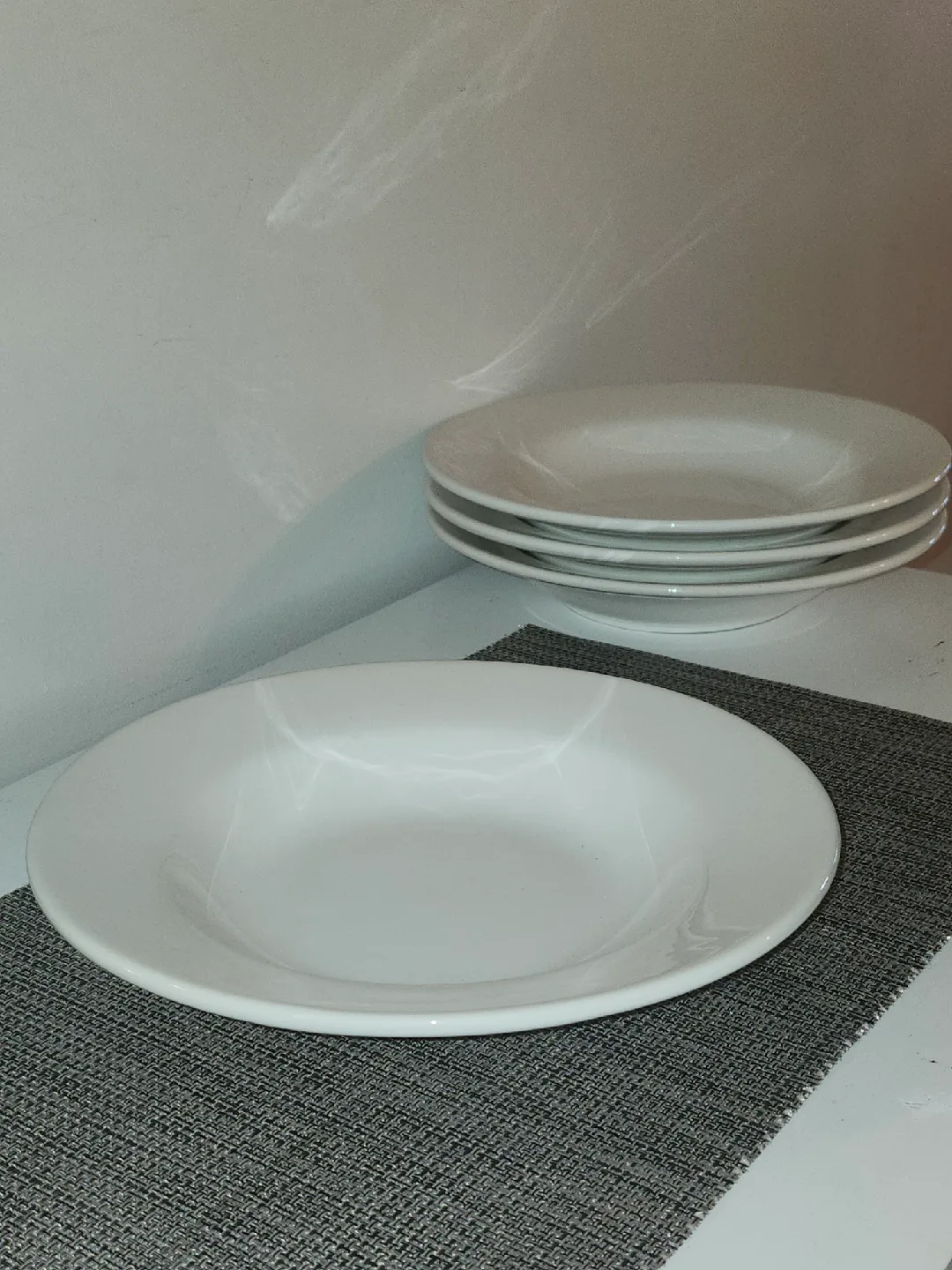 Set of 4 White Pasta Bowls (12-inch) image indicator(3)