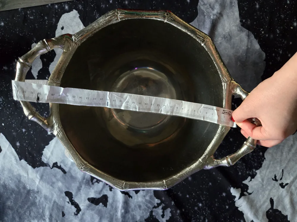 pewter silver metal  bowl image indicator(2)