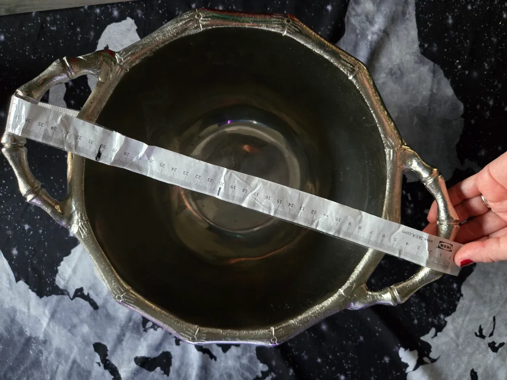 pewter silver metal  bowl image indicator(3)