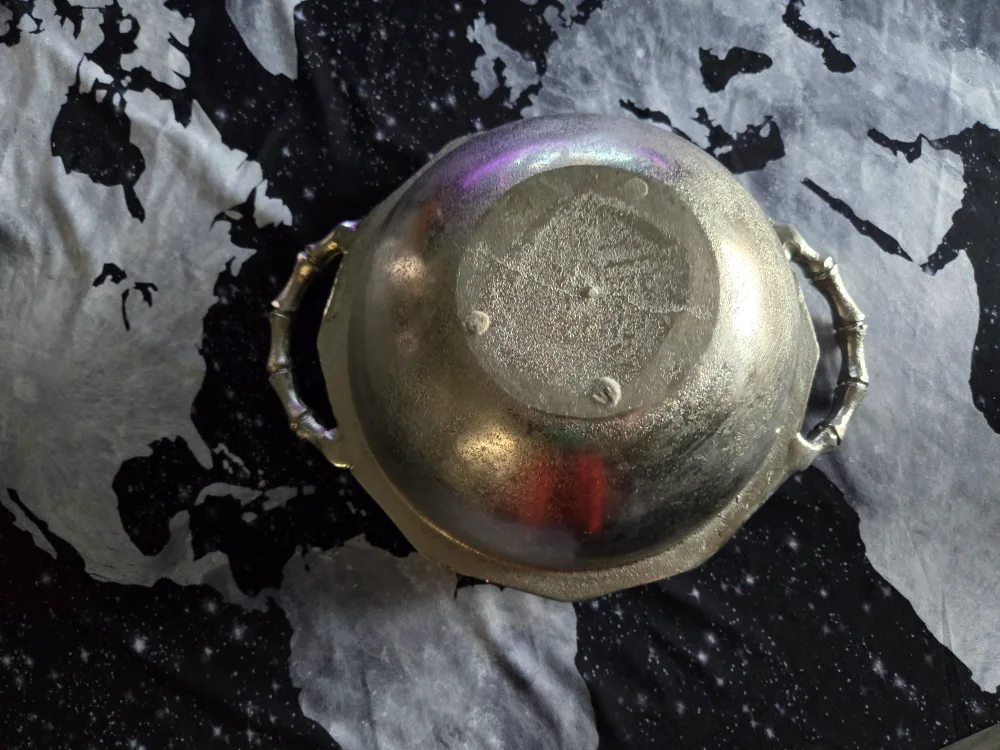 pewter silver metal  bowl image indicator(4)