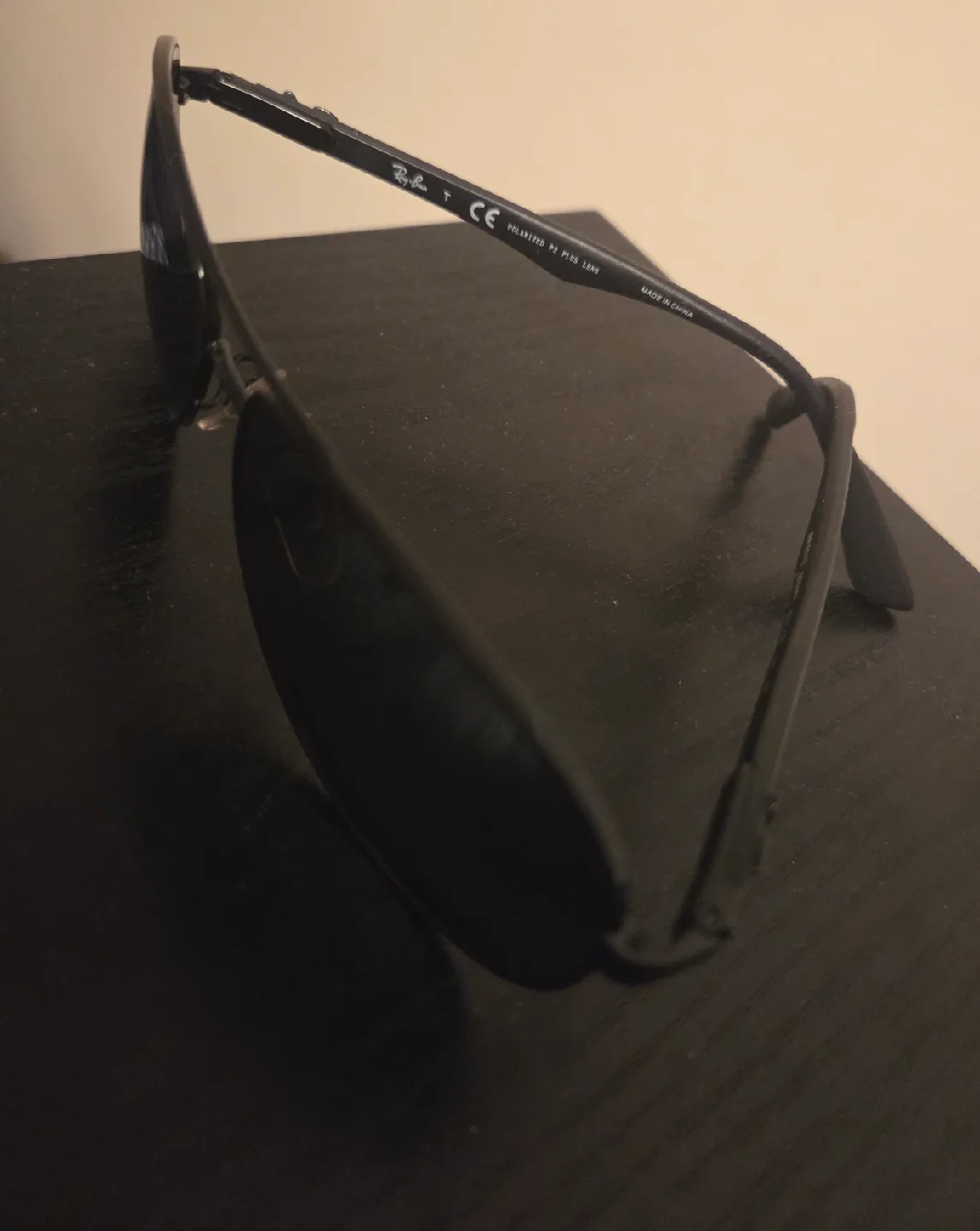 Ray-Ban Sunglasses with Case image indicator(2)