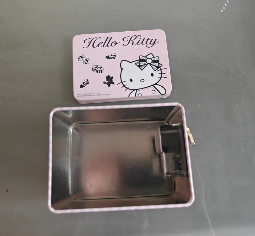 Hello Kitty Mini Music Box 💖🧡 image indicator(3)