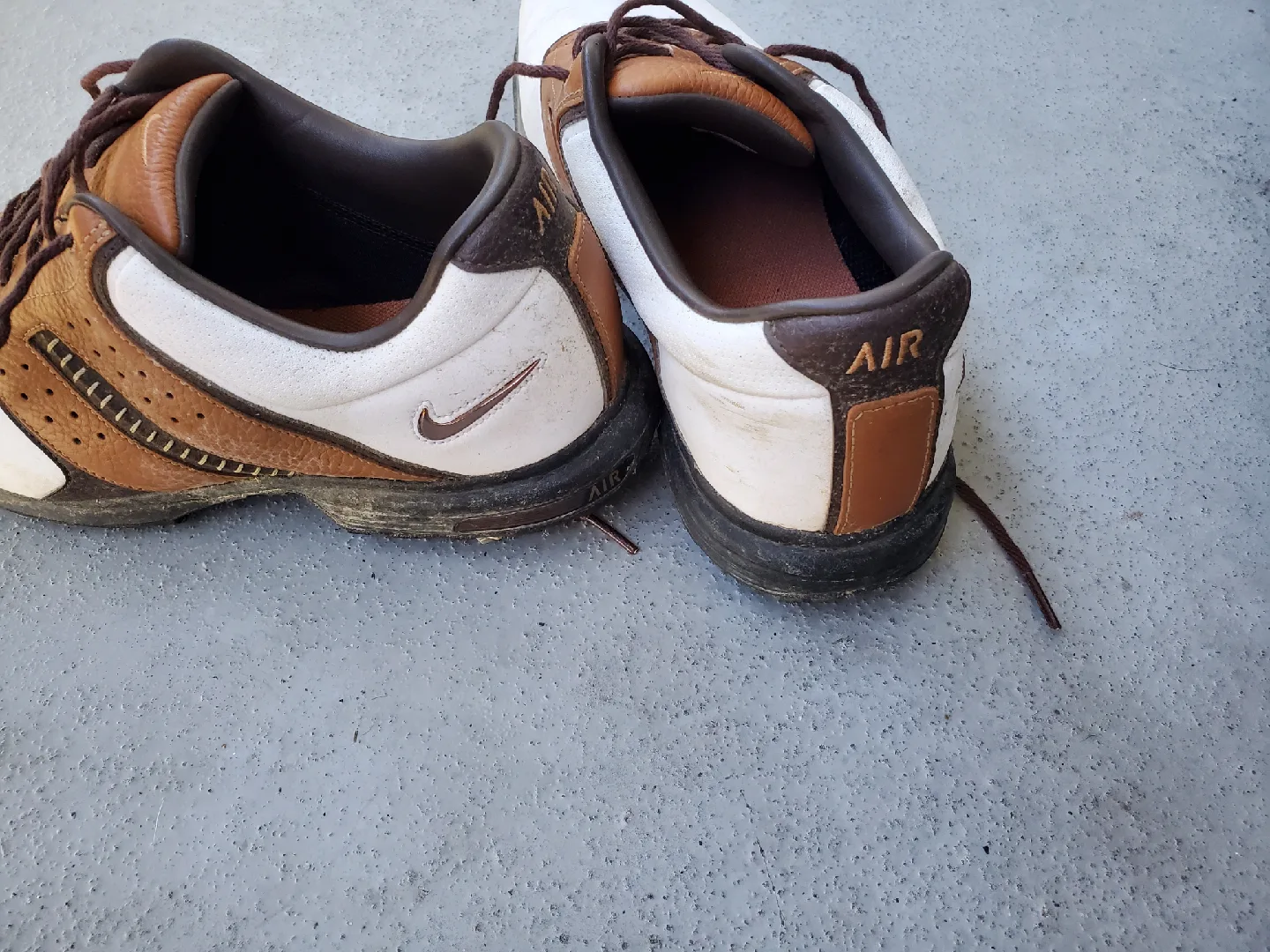 Nike  men's golf shoe image indicator(2)