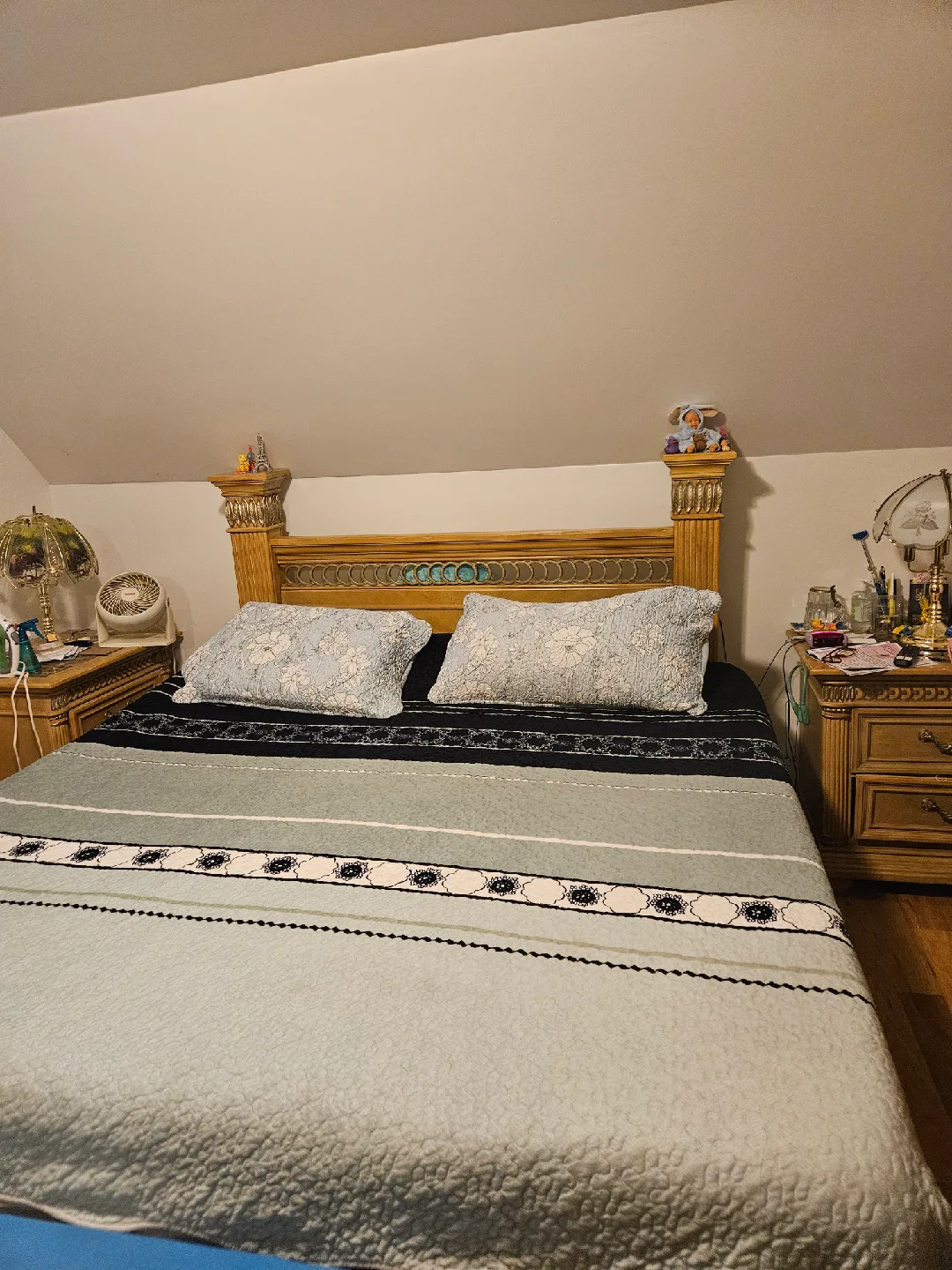 Bedroom Furniture Set image indicator(2)