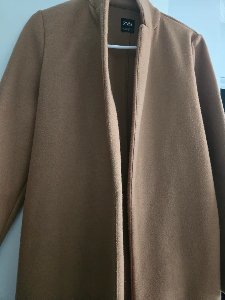 Zara Camel Coat - Size L image indicator(2)