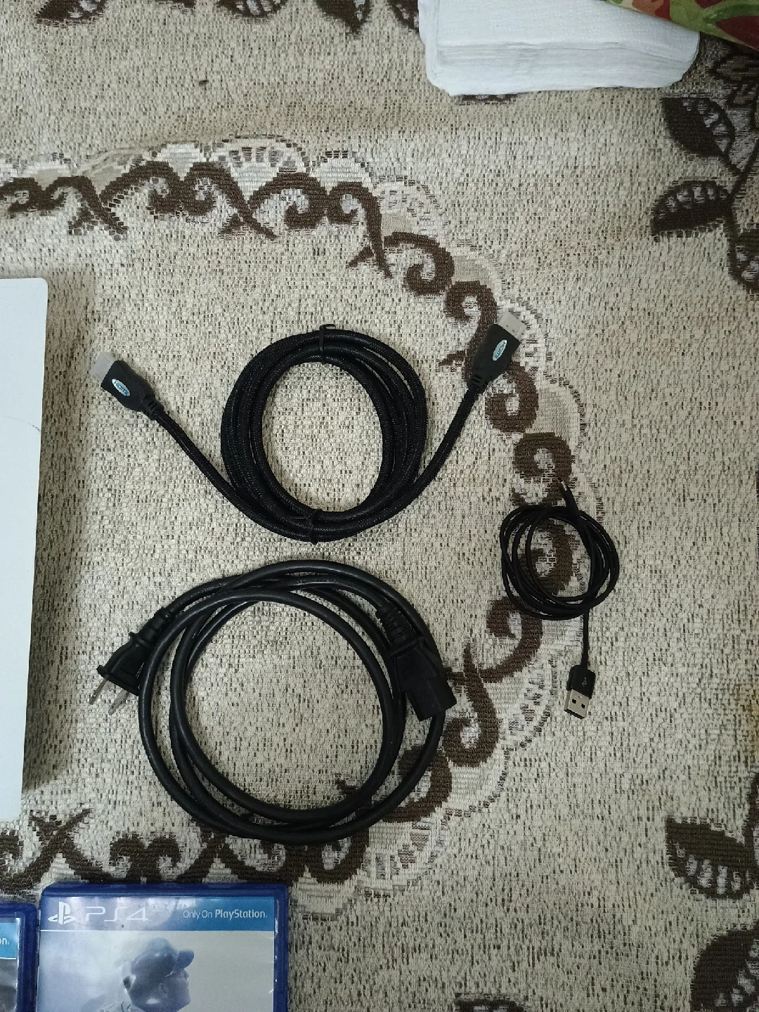 PlayStation 4 pro 1TB with 3 controllers + 11 games image indicator(4)