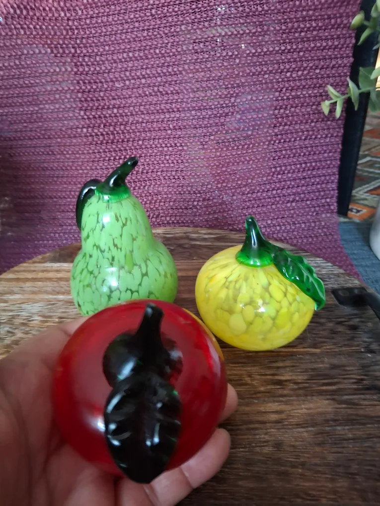 Glass Fruit Figurines image indicator(5)