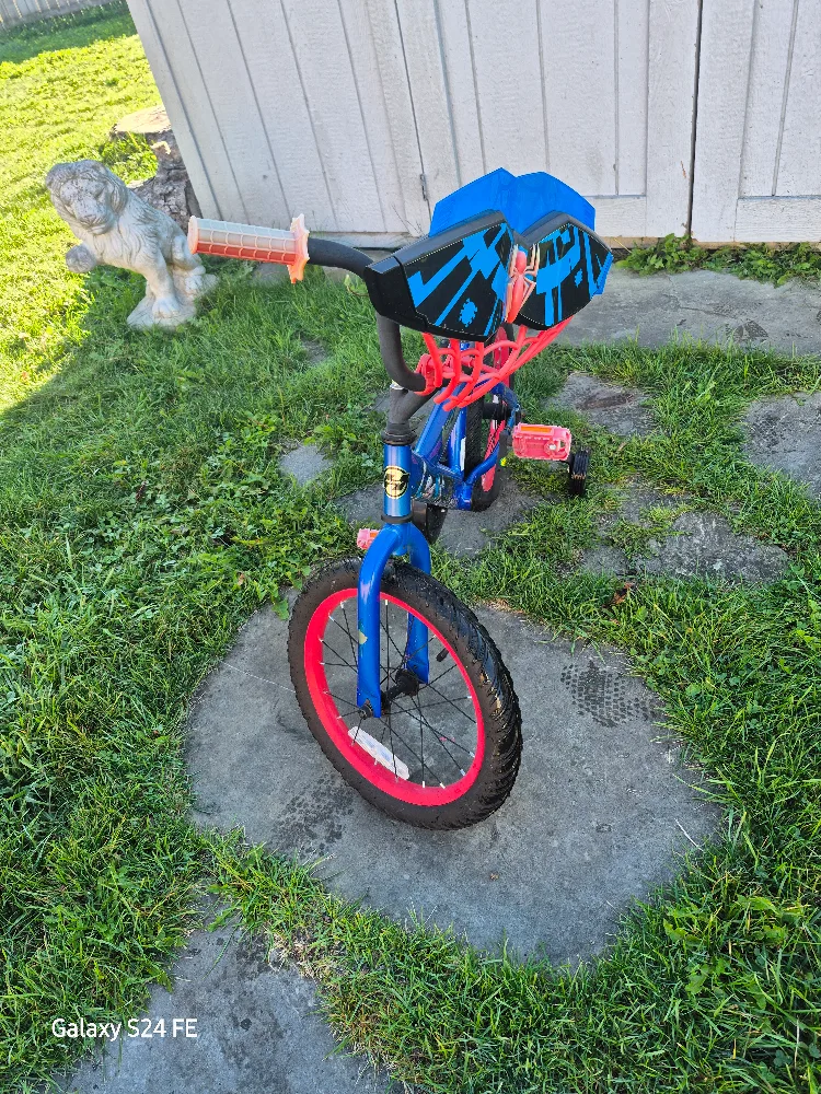 Spider-Man Kids' Bike - Blue & Red image indicator(3)