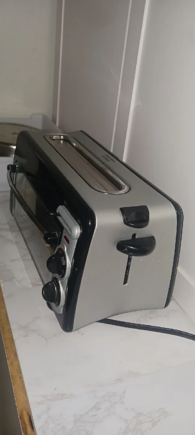 Hamilton Beach Toastation Toaster Oven $10 image indicator(8)