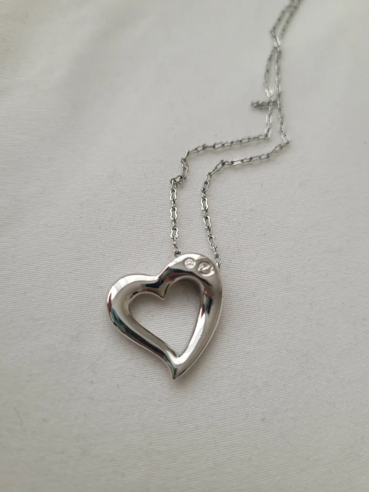 Swarovski Silver Heart Necklace image indicator(2)