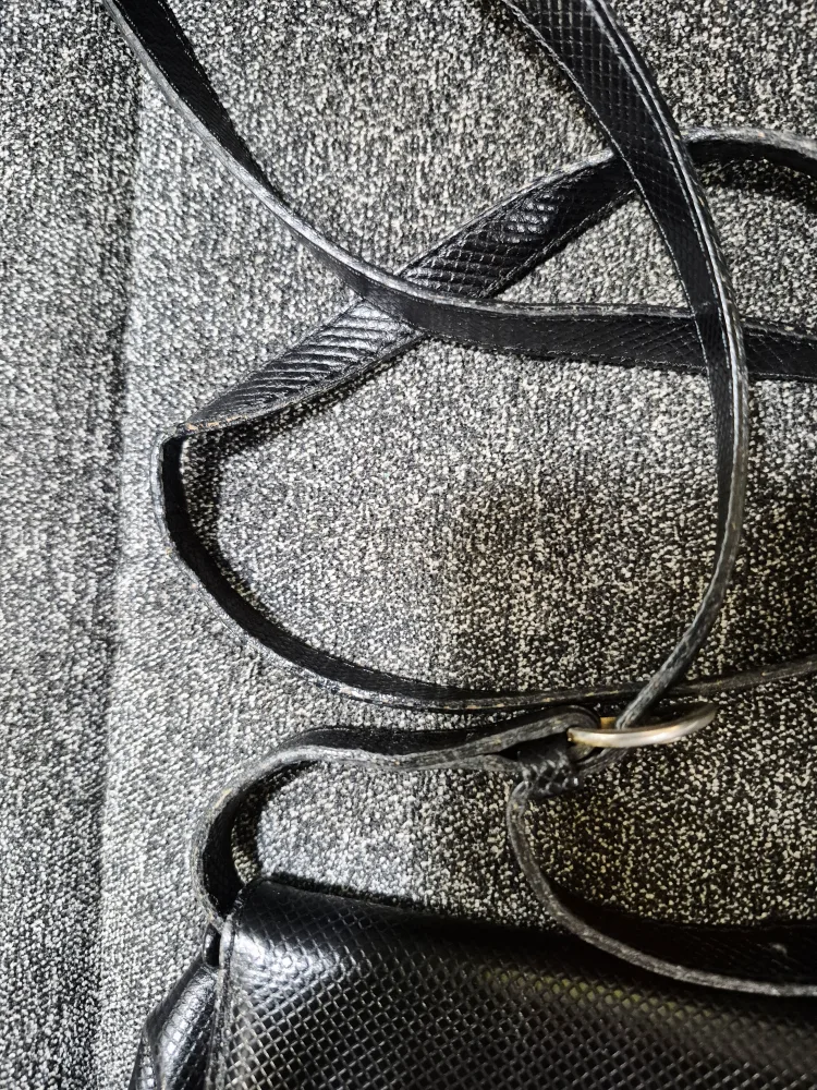 Bottega Veneta vintage crossbody vintage bag image indicator(3)